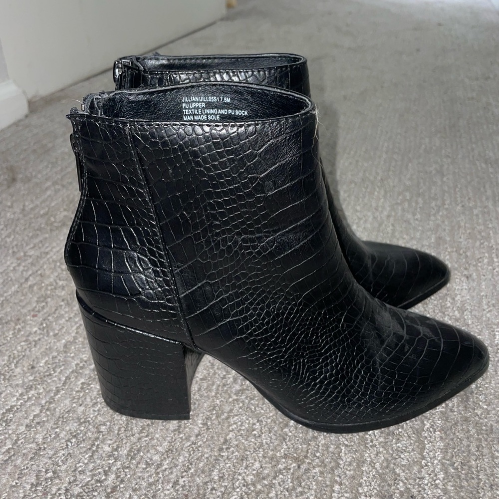 Steve Madden heels - never worn!